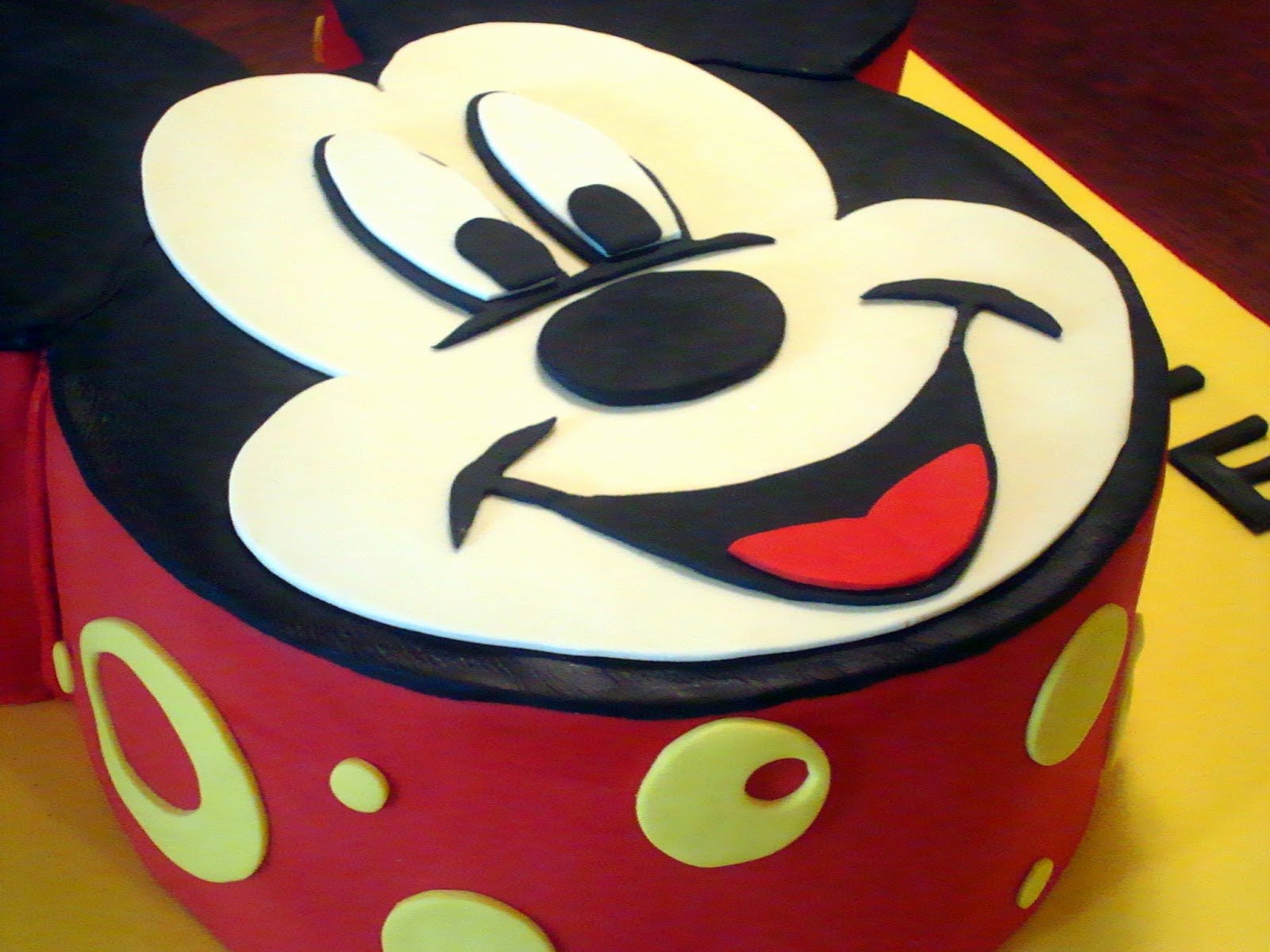 post mickey mouse cake template